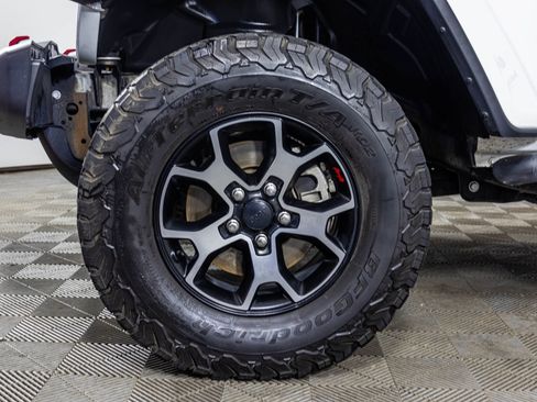 Used 2018 Jeep Wrangler Unlimited Rubicon w/ Cold Weather Group AWD/4WD image 48