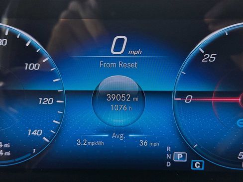 Used 2022 Mercedes-Benz EQB 300 EQB 300 image 15