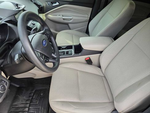 Used 2019 Ford Escape SE FWD image 14
