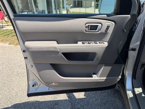Used 2014 Honda Pilot Touring image 14