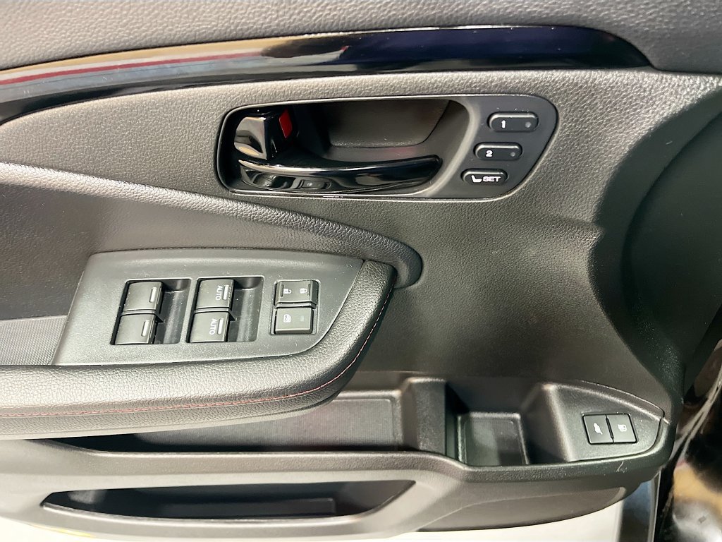 Used 2025 Honda Passport Black Edition image 18