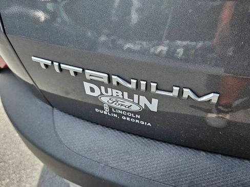 Used 2022 Ford Escape Titanium image 13