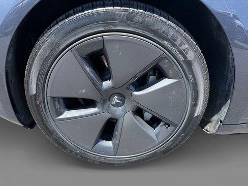 Used 2023 Tesla Model 3 Standard Range RWD image 9