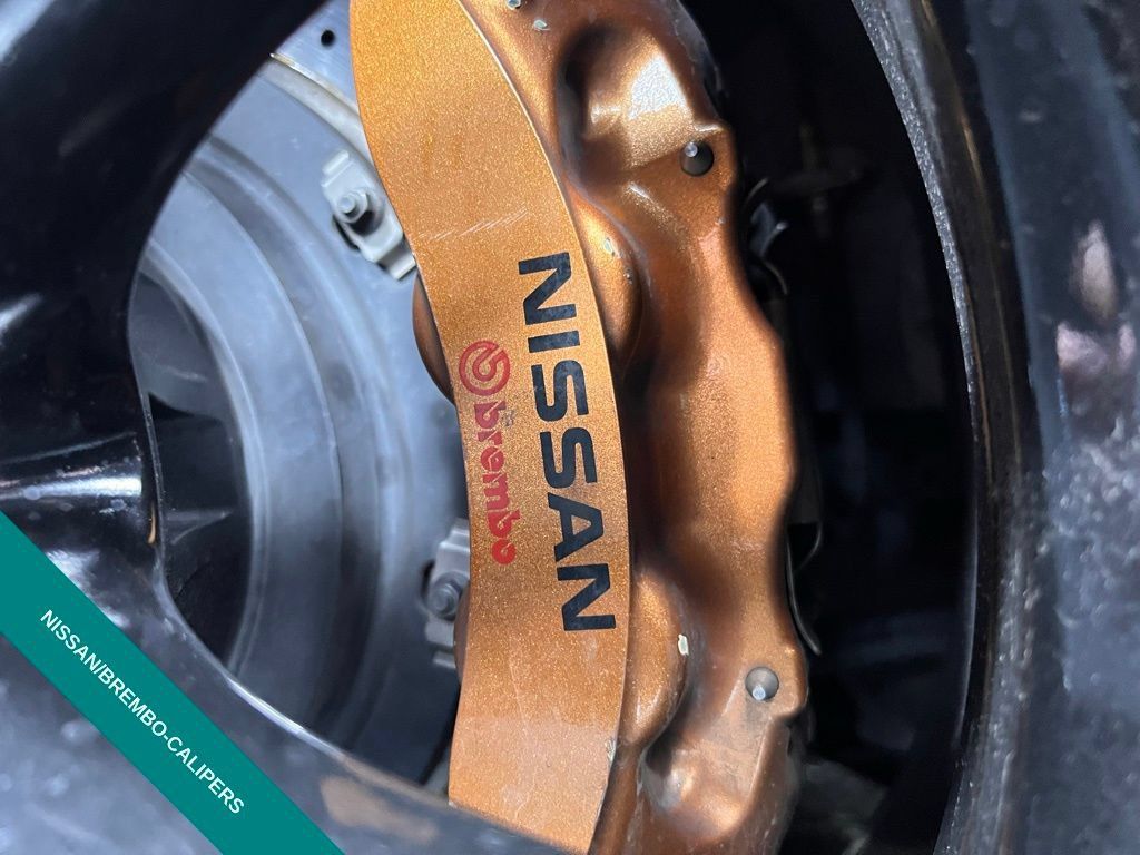 Used 2020 Nissan GT-R Premium AWD/4WD image 19