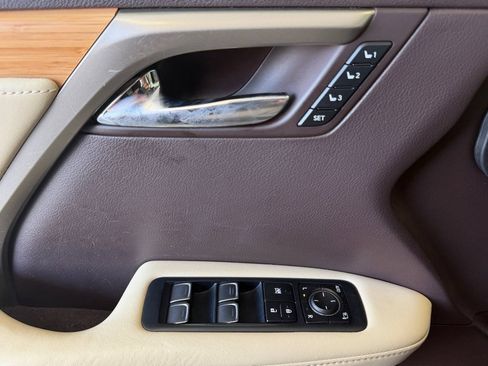 Used 2019 Lexus RX 350L AWD image 30