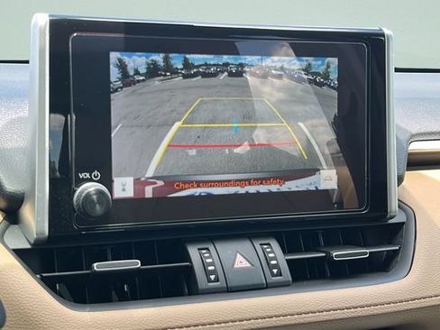Used 2025 Toyota RAV4 XLE Premium w/ Weather Package FWD image 17
