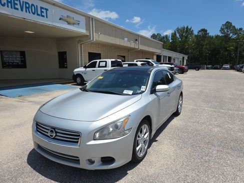 Used 2014 Nissan Maxima 3.5 SV w/ Premium Package FWD image 2