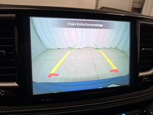 New 2026 Chrysler Pacifica Select AWD/4WD image 21