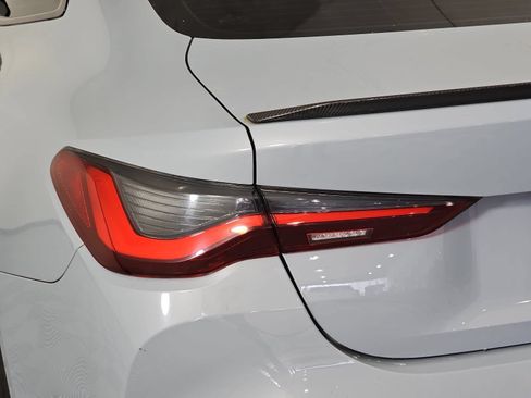 Used 2022 BMW M4 Competition w/ M Carbon Exterior Package RWD image 28