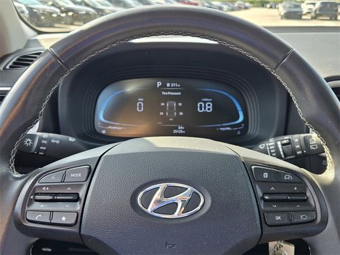 Certified 2023 Hyundai Venue SEL w/ Cargo Package image 21