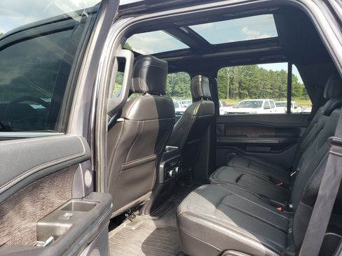 Used 2020 Ford Expedition Limited RWD image 27