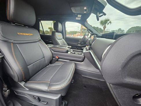 New 2026 Ford Expedition Tremor image 26