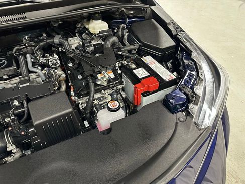 Used 2025 Toyota Corolla LE image 68