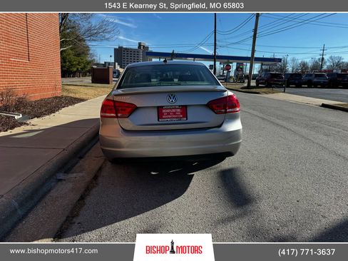 Used 2013 Volkswagen Passat 2.5 SE image 5