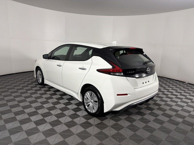 Used 2024 Nissan Leaf S FWD image 15