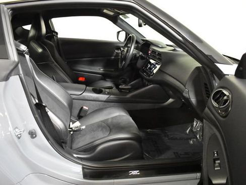 Used 2024 Nissan Z Performance w/ Floor Mat Package RWD image 35