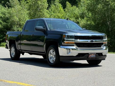 Used 2017 Chevrolet Silverado 1500 LT w/ All Star Edition AWD/4WD image 8