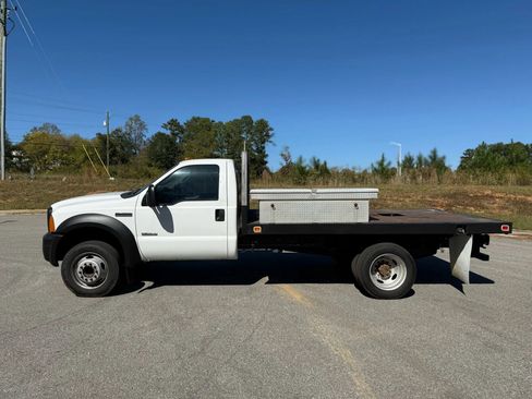Used 2006 Ford F450 165  W.B. 2D image 4