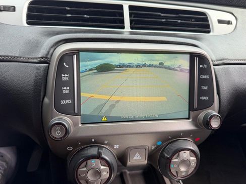 Used 2015 Chevrolet Camaro LT RWD image 19