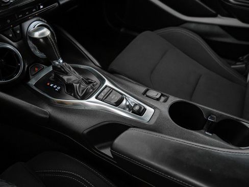 Used 2019 Chevrolet Camaro LT RWD image 22