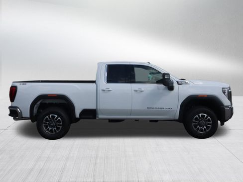 New 2025 GMC Sierra 2500 SLE w/ SLE Value Package; image 8