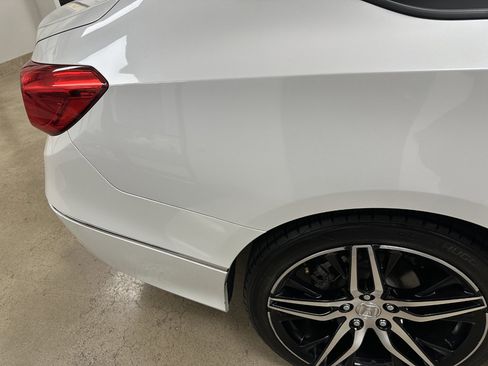 Used 2021 Honda Accord Touring image 18