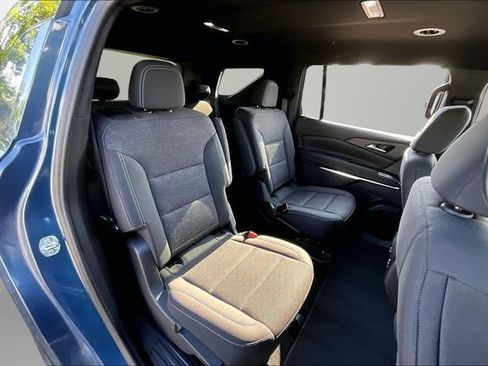Used 2024 Chevrolet Traverse LT w/ Trailering Package FWD image 27
