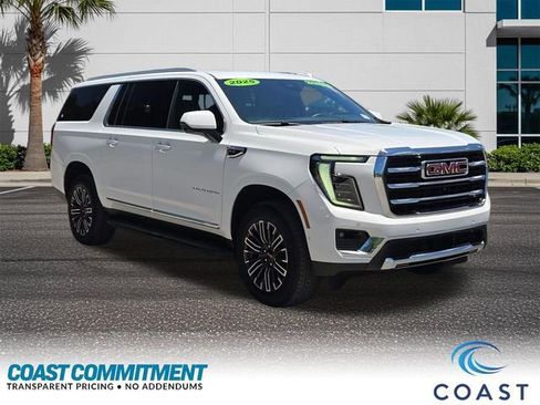 Used 2025 GMC Yukon XL Elevation image 3
