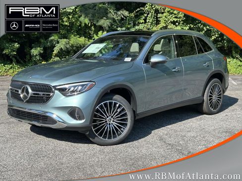 New 2027 Mercedes-Benz GLC 300 image 1