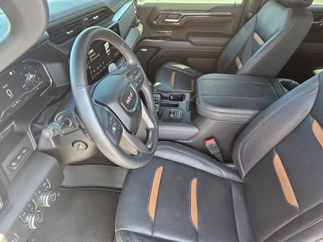Used 2024 GMC Sierra 1500 AT4 w/ Technology Package AWD/4WD image 14