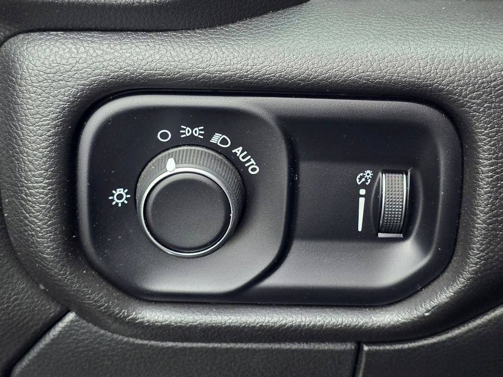 Used 2023 RAM 5500 Tradesman AWD/4WD image 28