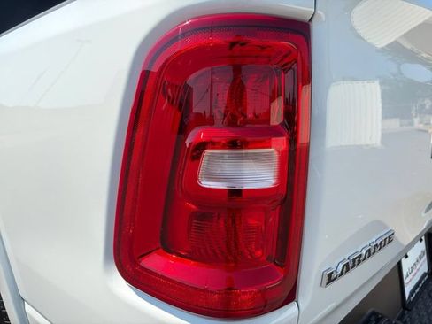 New 2026 RAM 1500 Laramie AWD/4WD image 12