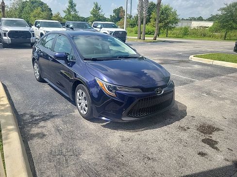 Certified 2021 Toyota Corolla LE FWD image 2