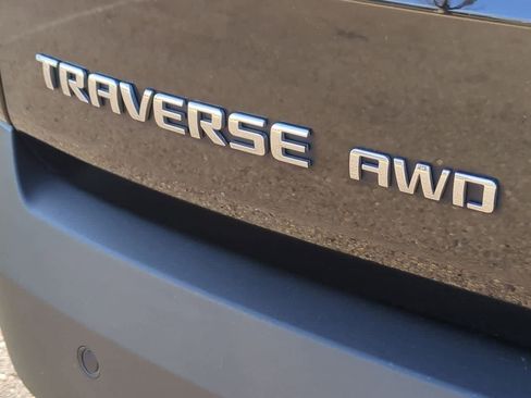 Used 2021 Chevrolet Traverse LT w/ LPO, Floor Liner Package image 12