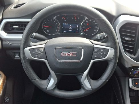 Used 2023 GMC Acadia SLE w/ Driver Convenience Package FWD image 22