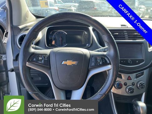 Used 2016 Chevrolet Trax LT w/ LT Convenience Package AWD/4WD image 2