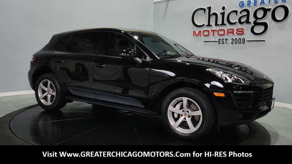 Used 2018 Porsche Macan AWD/4WD image 1