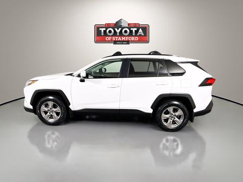 Certified 2023 Toyota RAV4 XLE w/ Convenience Package AWD/4WD image 4