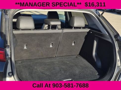 Used 2022 Hyundai Kona Limited FWD image 9