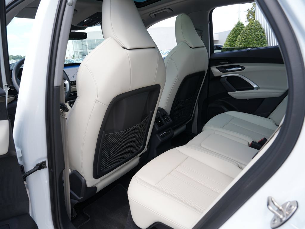 Used 2025 Audi Q5 Prestige AWD/4WD image 23