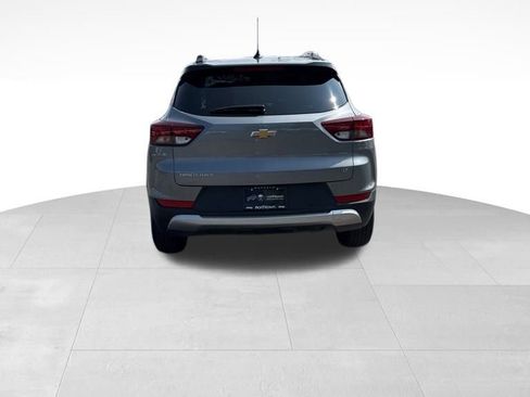 Used 2024 Chevrolet TrailBlazer LT w/ LT Cold Weather Package image 6