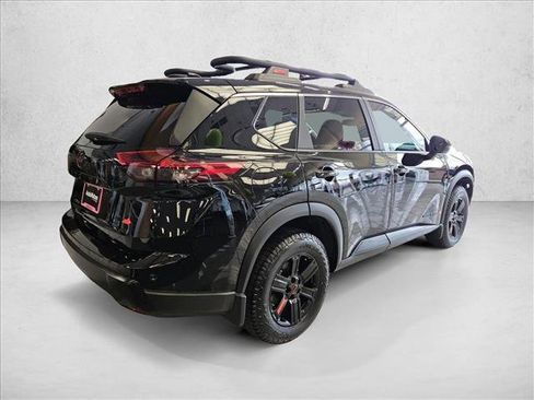 Used 2025 Nissan Rogue SV w/ Rock Creek Premium Package image 4