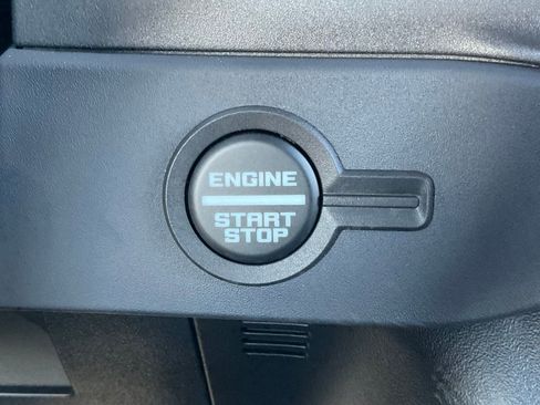 New 2025 Ford Bronco 4-Door image 28