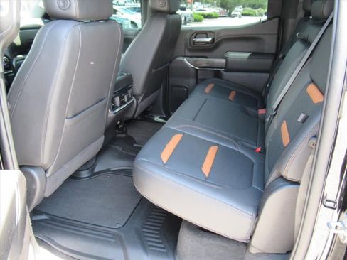 Used 2022 GMC Sierra 1500 AT4 w/ AT4 Premium Package AWD/4WD image 37