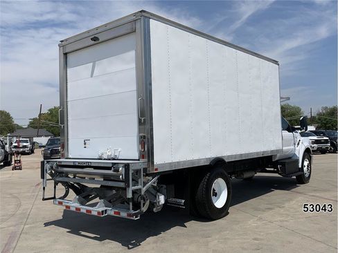 Used 2023 Ford F650 2WD Regular Cab Super Duty image 2