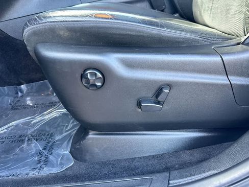 Used 2018 Jeep Grand Cherokee Altitude image 22