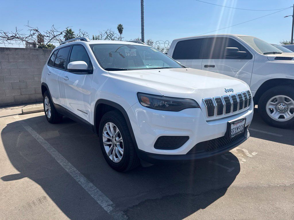 Used 2020 Jeep Cherokee Latitude AWD/4WD image 1