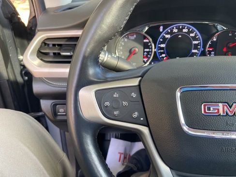 Used 2021 GMC Acadia Denali w/ Denali Ultimate Package AWD/4WD image 19
