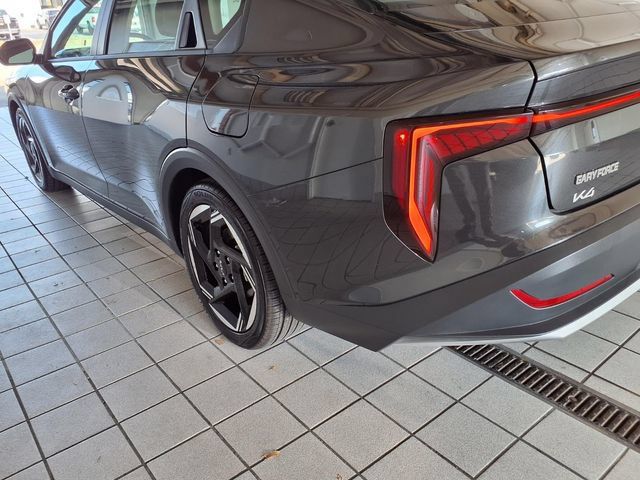 Used 2026 Kia K4 EX FWD image 16