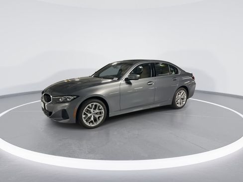 New 2025 BMW 330i xDrive Sedan w/ Convenience Package image 4